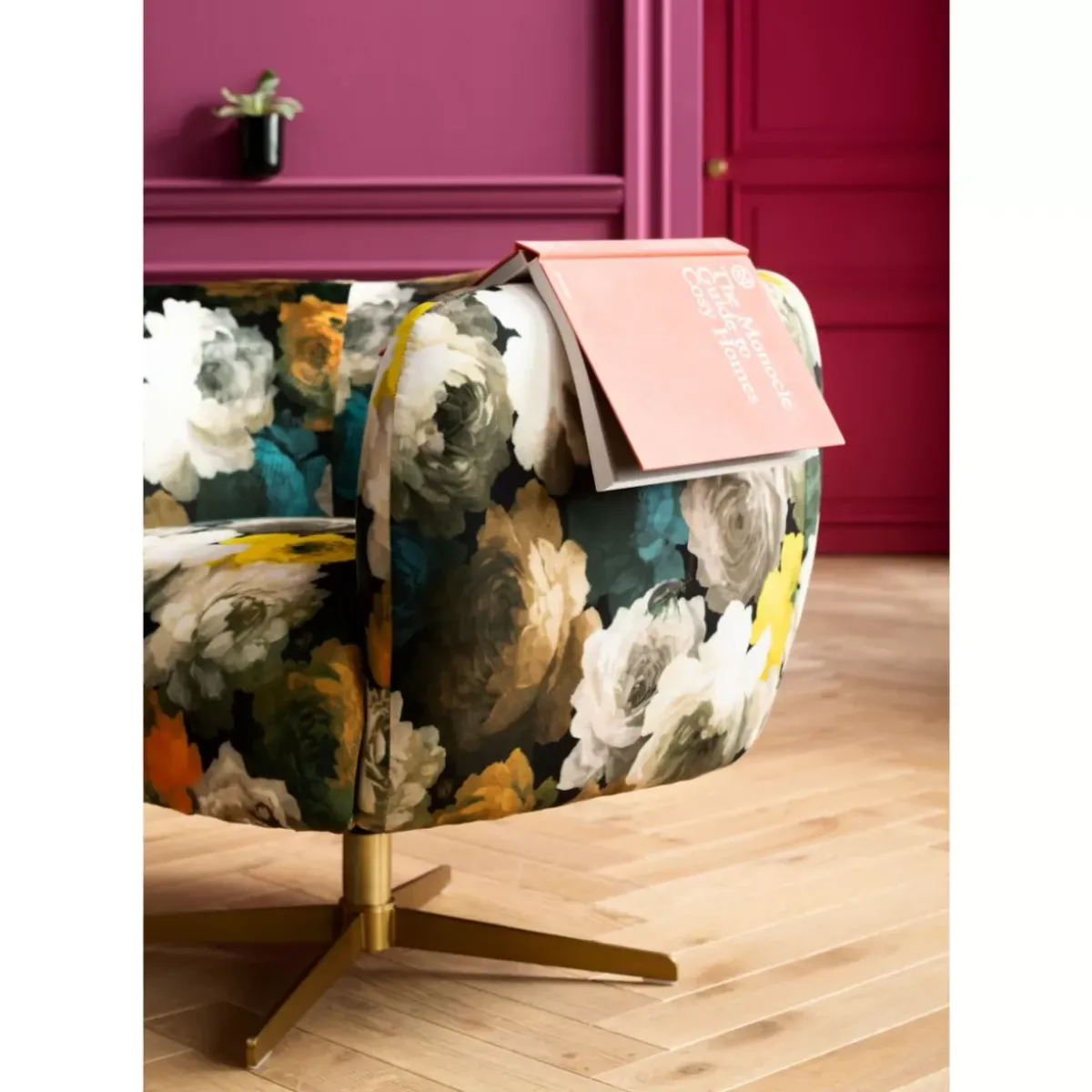 KARE Design Drehsessel Peony Flower Gelb- Sessel