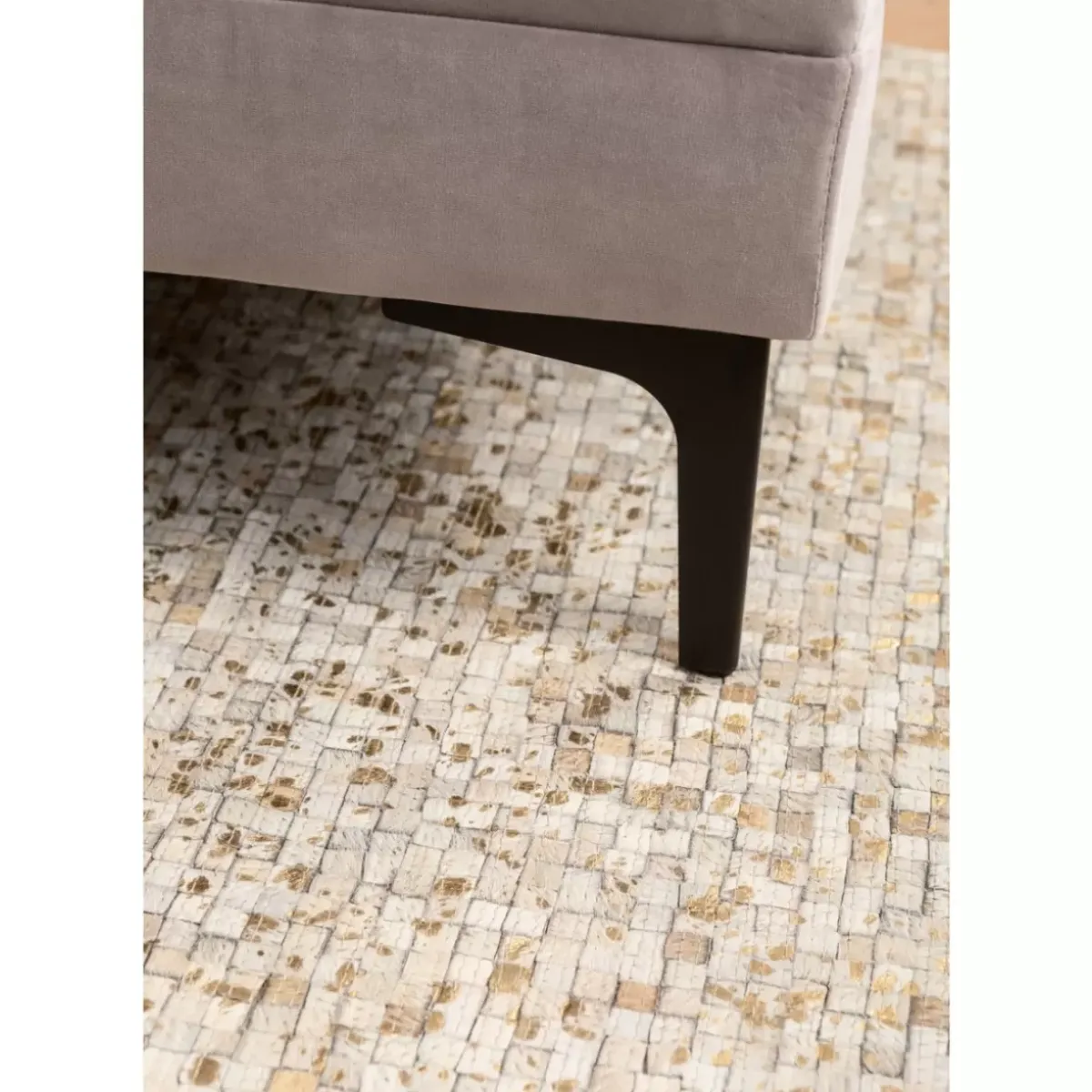 KARE Design Sofa Proud 3-Sitzer Grau- Sofas & Couches